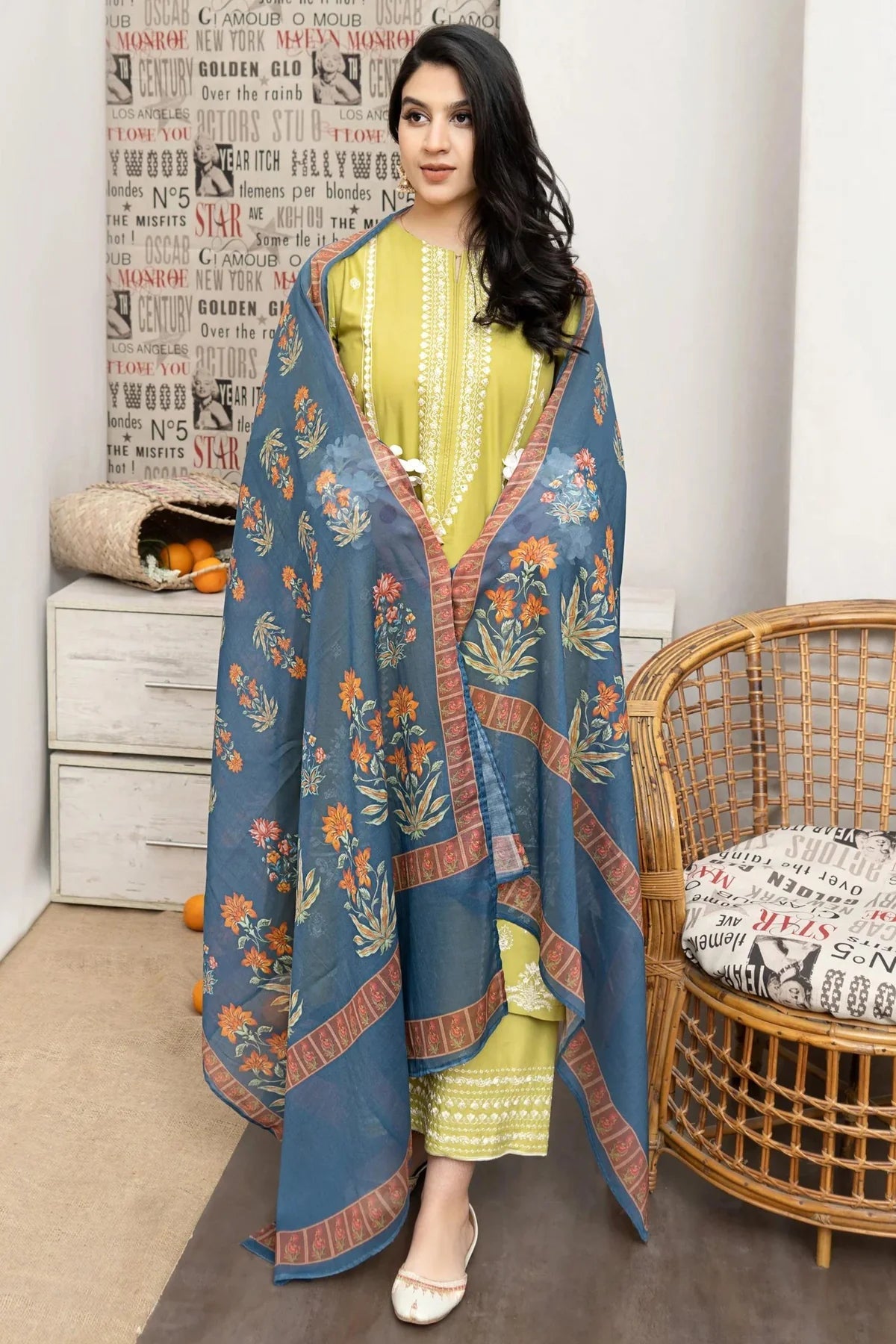 URGE - 3PC EMBROIDERED LAWN SHIRT AND PRINTED DUPATTA