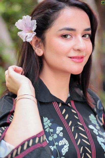 Yumna Zaidi Edition By elevenstuf