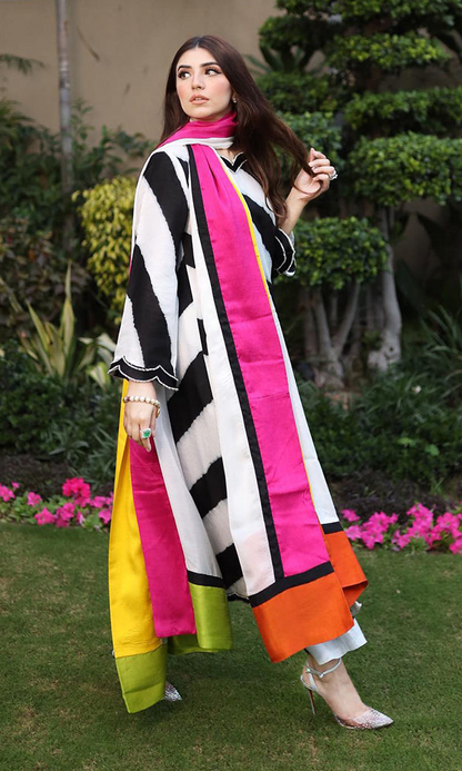 Baroque Luxe Karandi | 3PC Digital Elegance – Elevenstuff