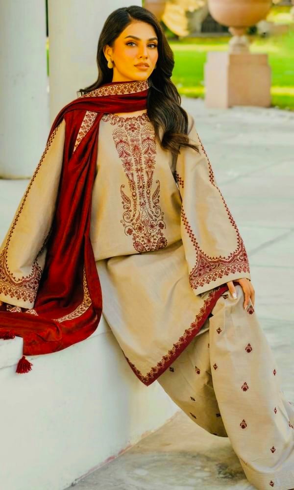 DHANAK EMBROIDERED 3PC SUIT WITH EMBROIDERED DUPATTA – 2016
